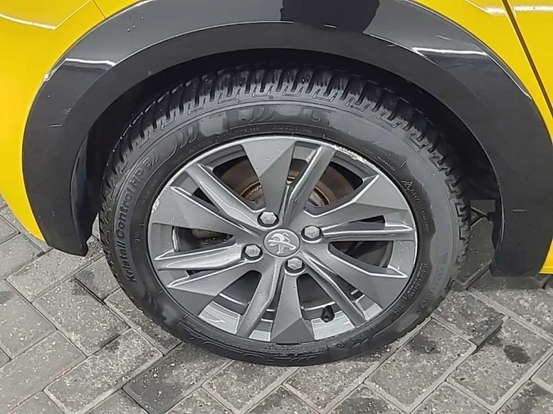 Peugeot 208 50 kWh Active Pack, снимка 9 - Автомобили и джипове - 53021679