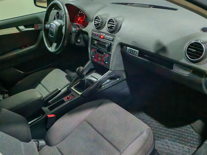 Audi A3 1.9TDI(105)* SPORTBACK* S-LINE* НОВ ВНОС* , снимка 7 - Автомобили и джипове - 53143663
