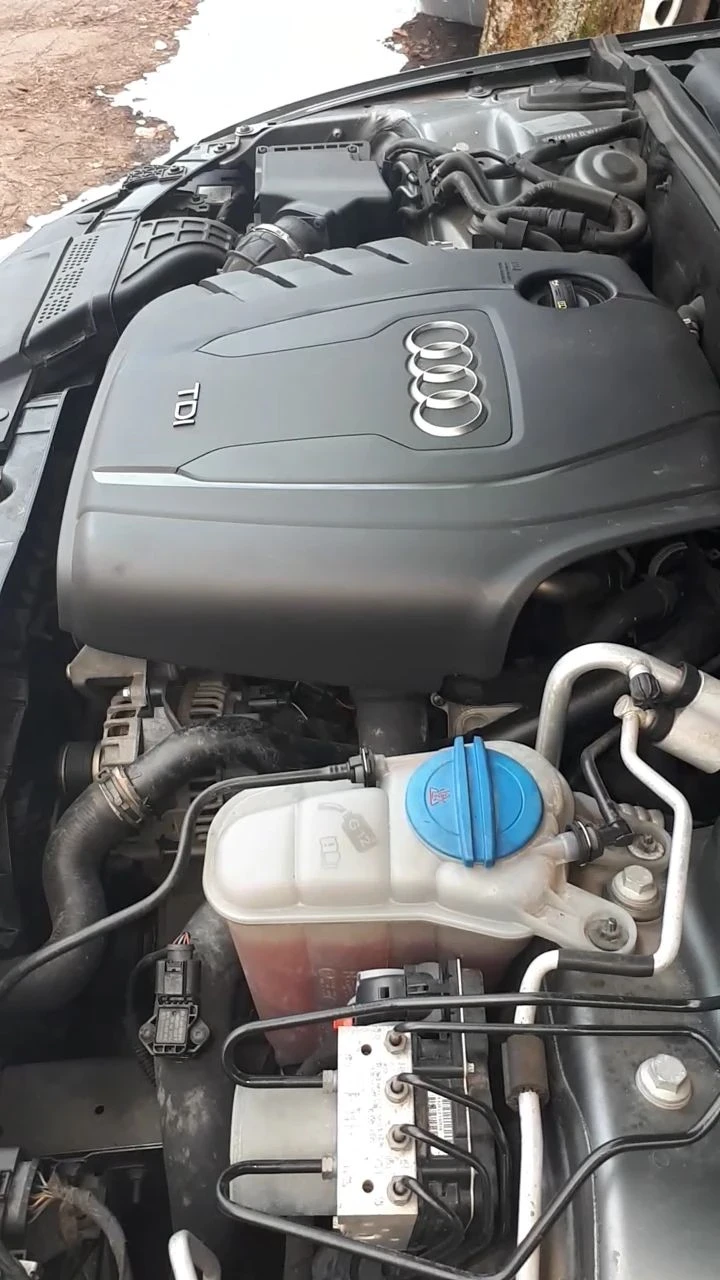 Audi A4 2.0tdi, снимка 12 - Автомобили и джипове - 49520494