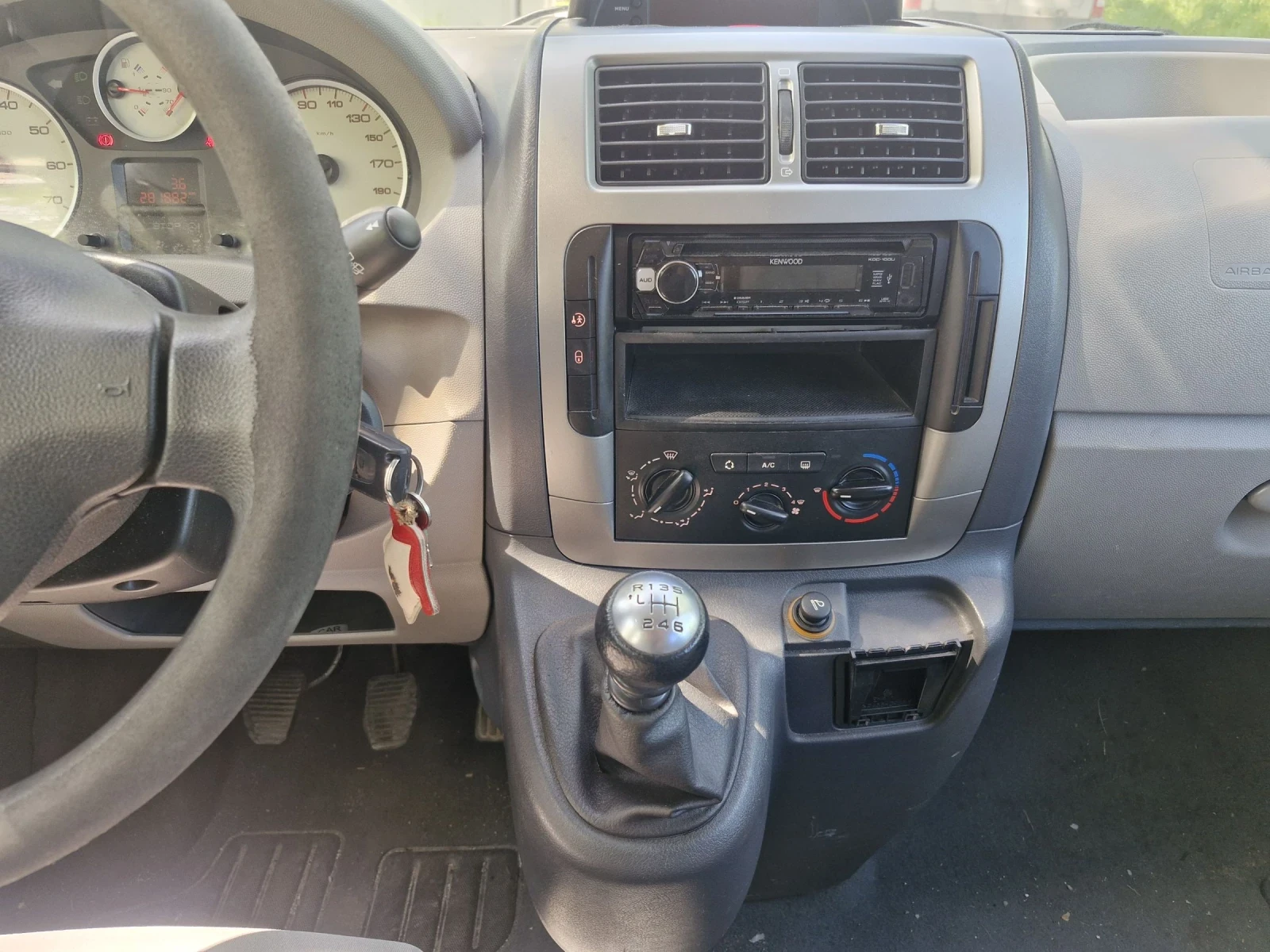 Citroen Jumpy 2.0 HDi 136к.с. 8 местна - изображение 9