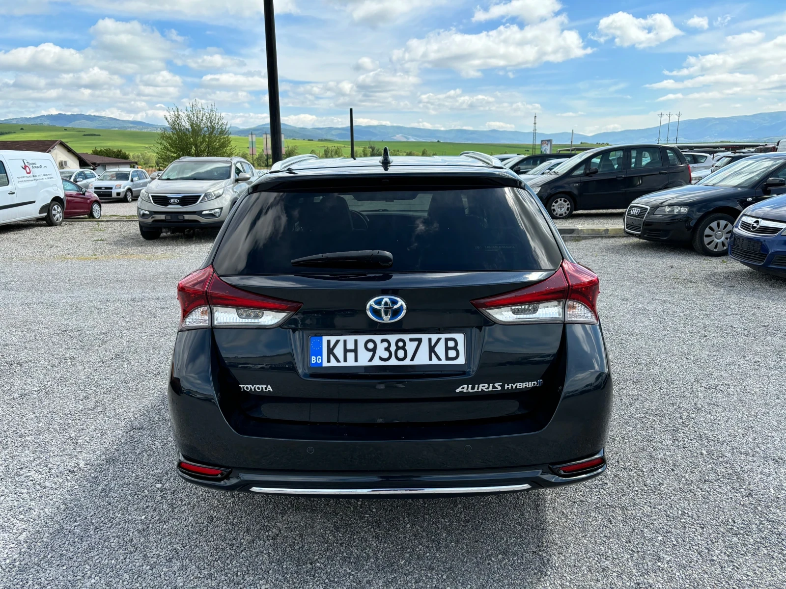 Toyota Auris 1.8 Hybrid Luna - изображение 6
