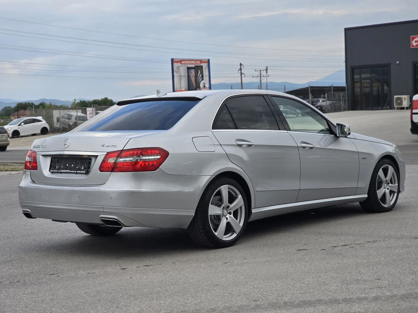 Mercedes-Benz E 350 3.5CDI 265Hp 4 matic Фул Екстри За, Модела - изображение 5