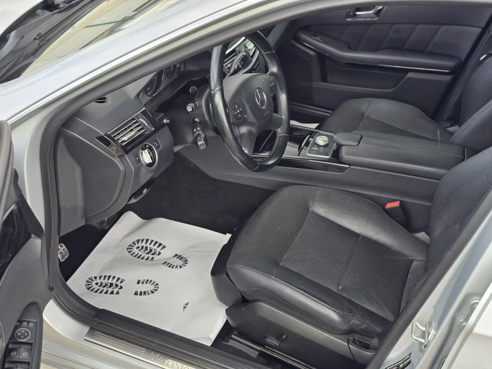 Mercedes-Benz E 350 3.5CDI 265Hp 4 matic Фул Екстри За, Модела - изображение 9