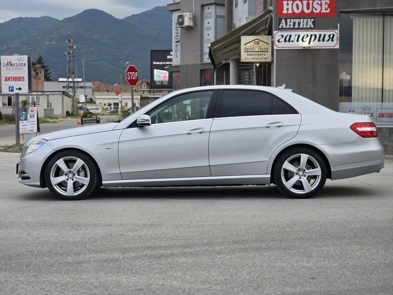 Mercedes-Benz E 350 3.5CDI 265Hp 4 matic Фул Екстри За, Модела - изображение 2
