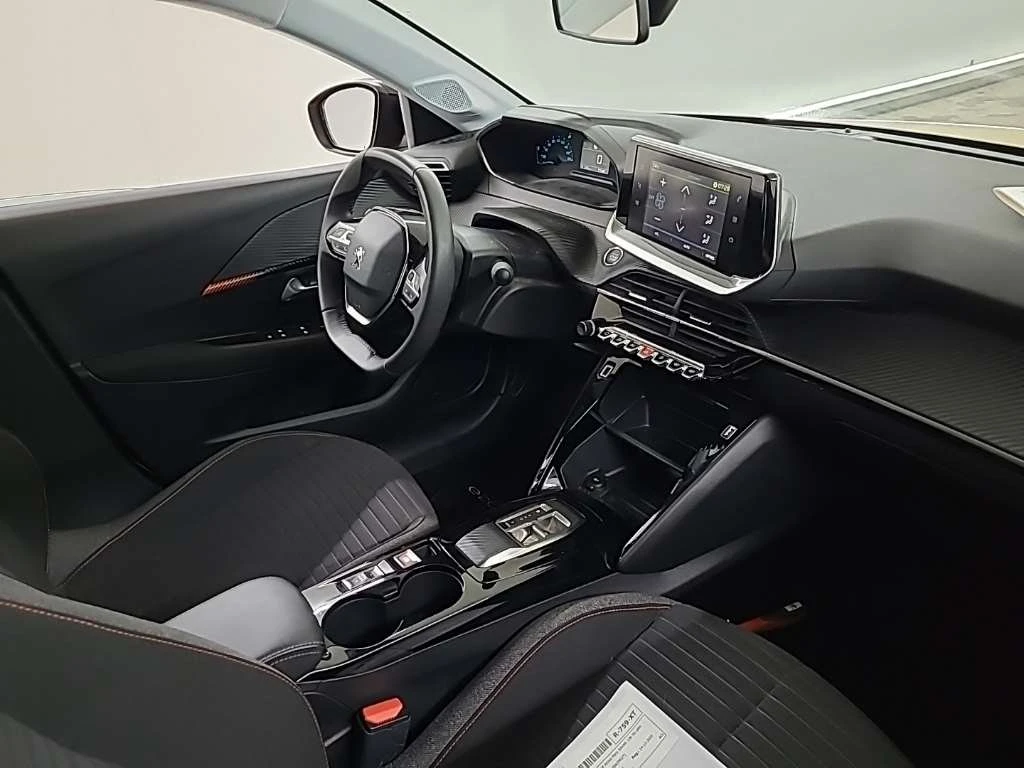 Peugeot 208 50 kWh Active Pack - изображение 7