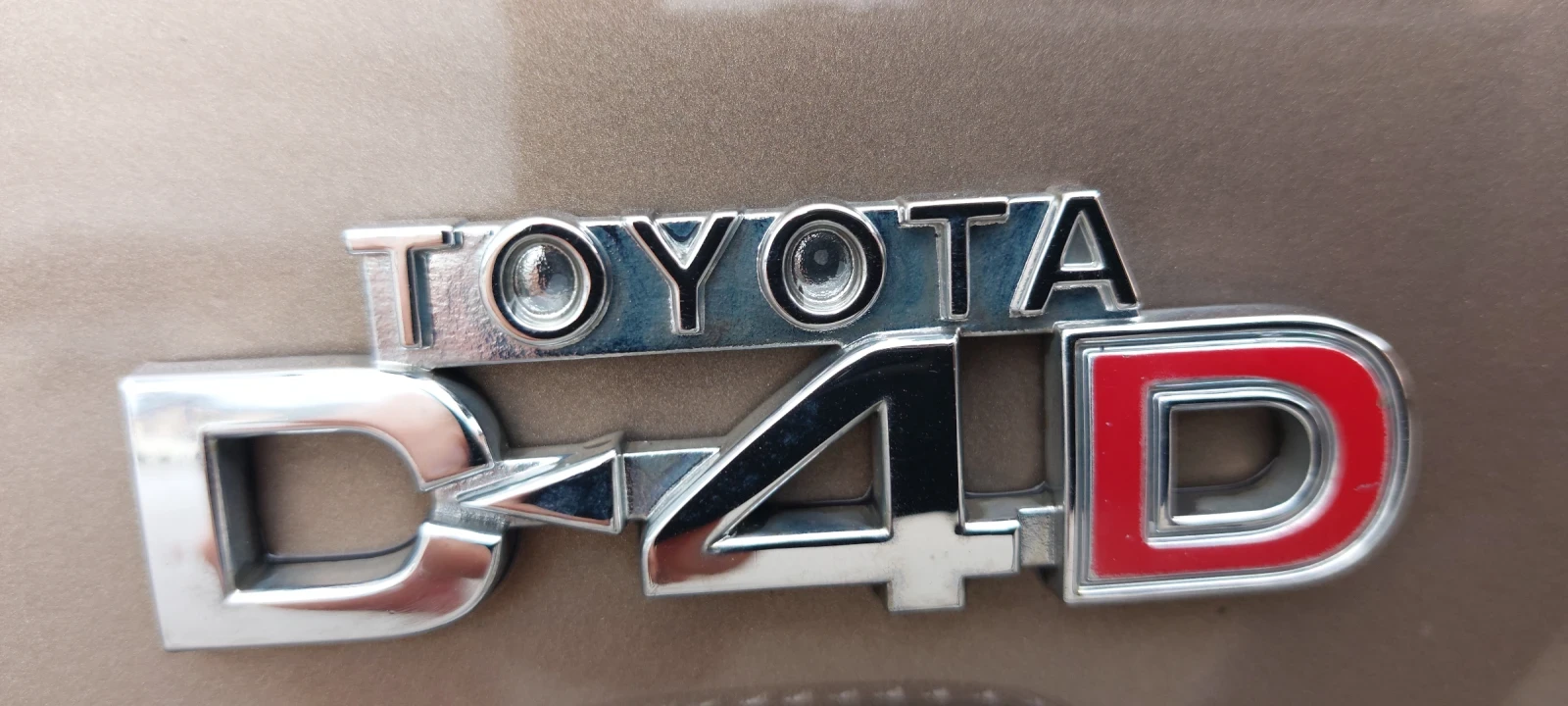 Toyota Avensis 2.0 D4D NAVI XENON  - изображение 10