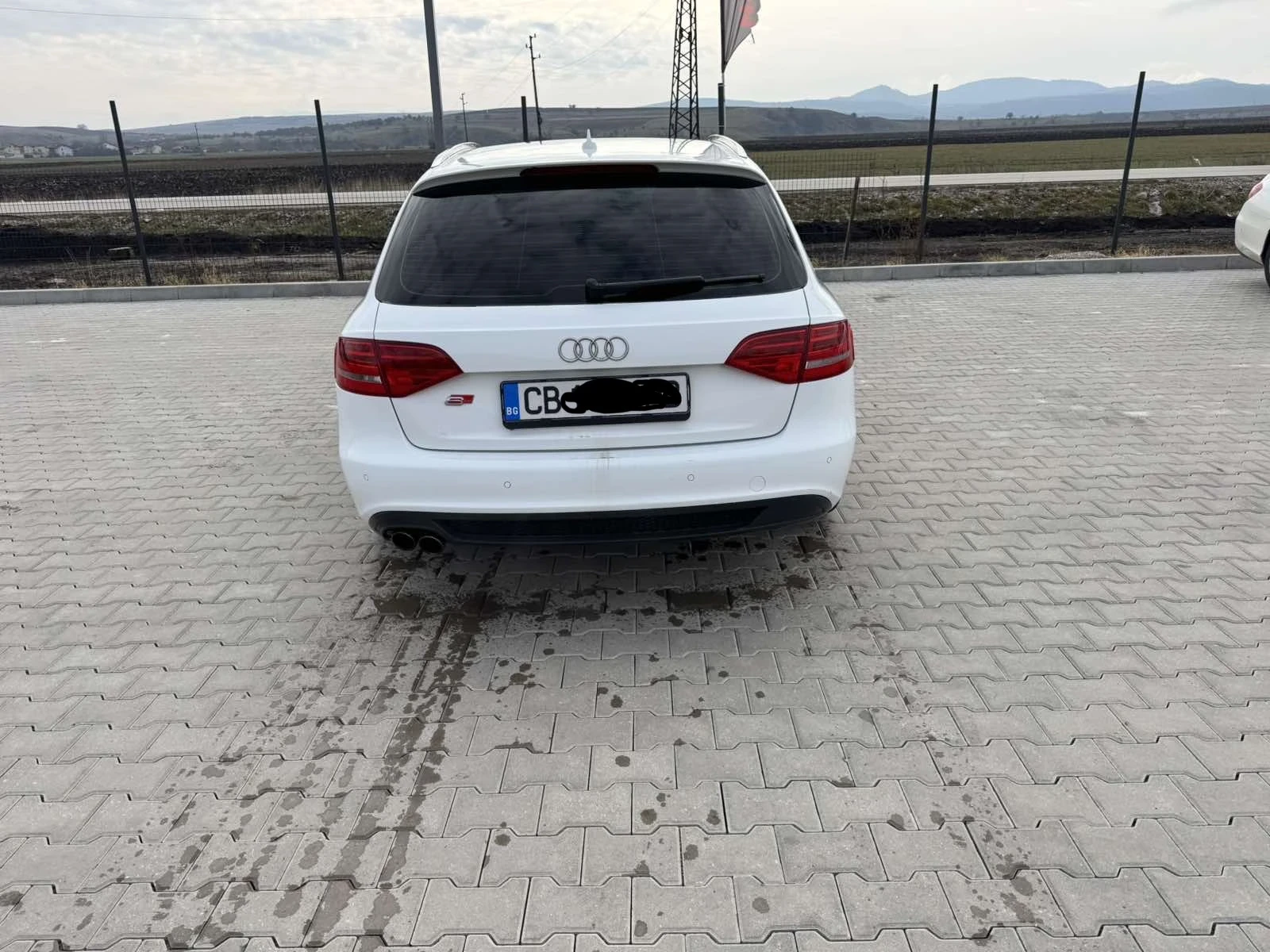 Audi A4 b8 пълен S-line пакет 2.0TDI 143к.с  - изображение 4