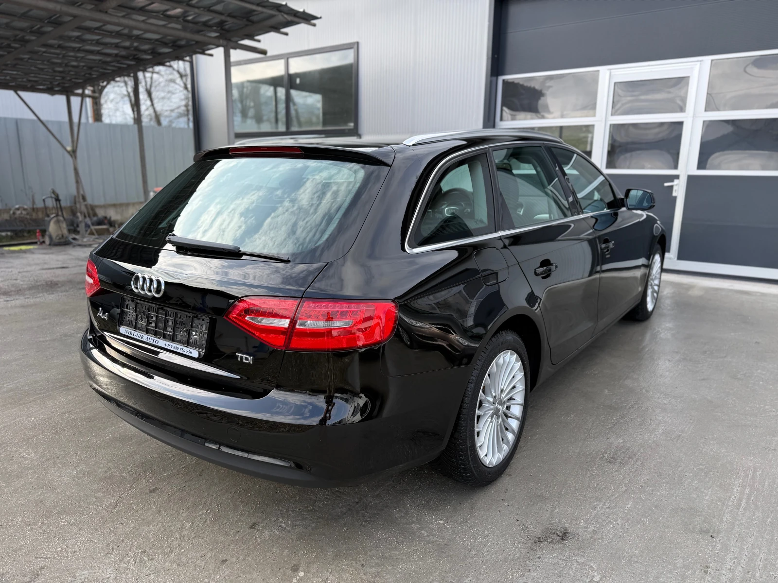 Audi A4 2.0TDI -FACELIFT , снимка 7 - Автомобили и джипове - 54045248