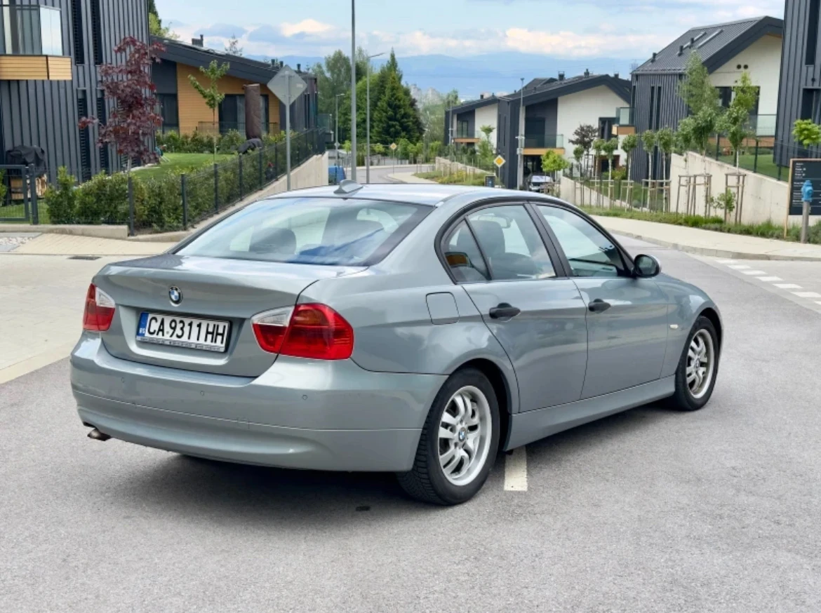 BMW 320, снимка 2 - Автомобили и джипове - 54064193