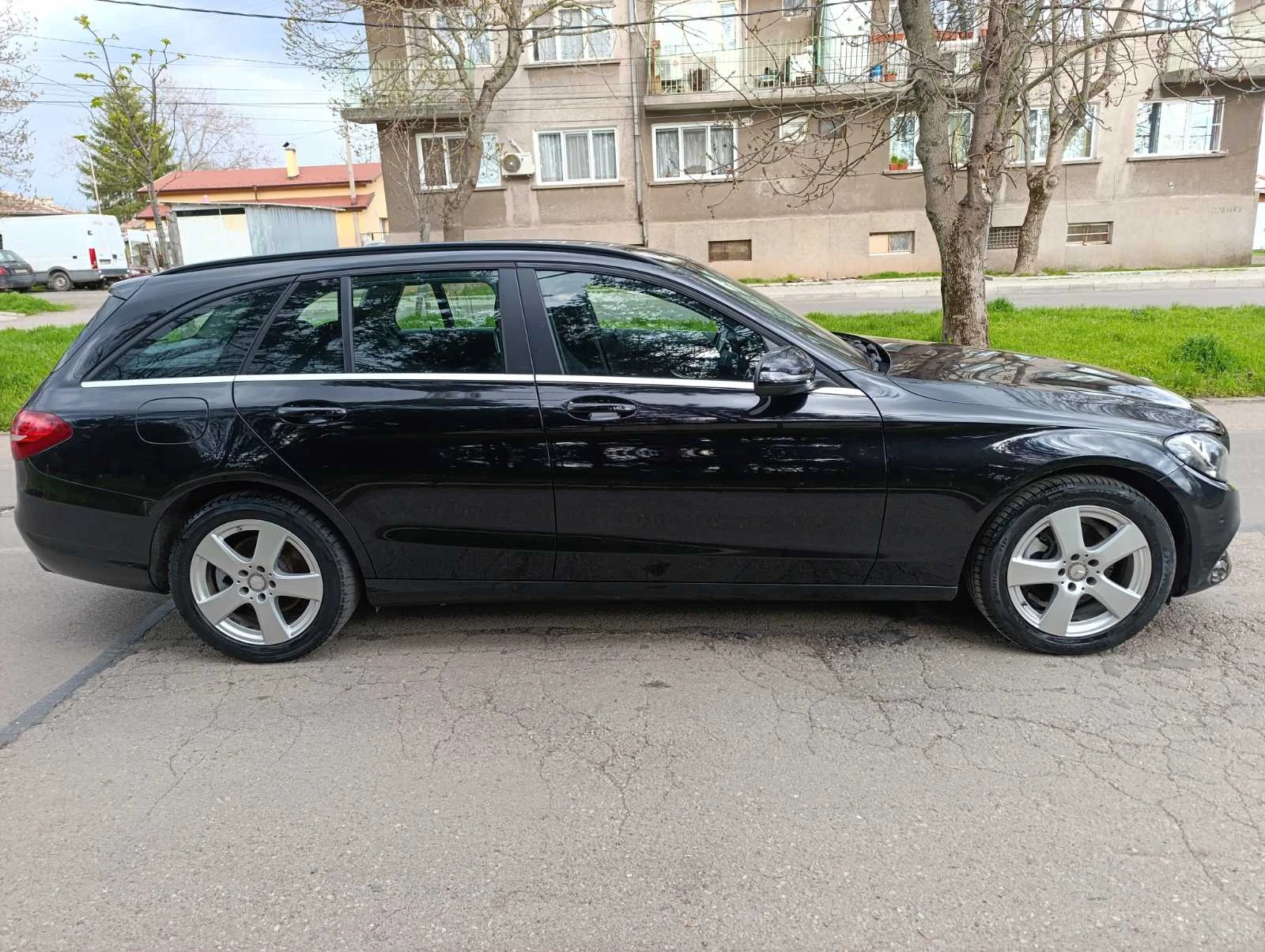 Mercedes-Benz C 180 2016г., снимка 5 - Автомобили и джипове - 54151061