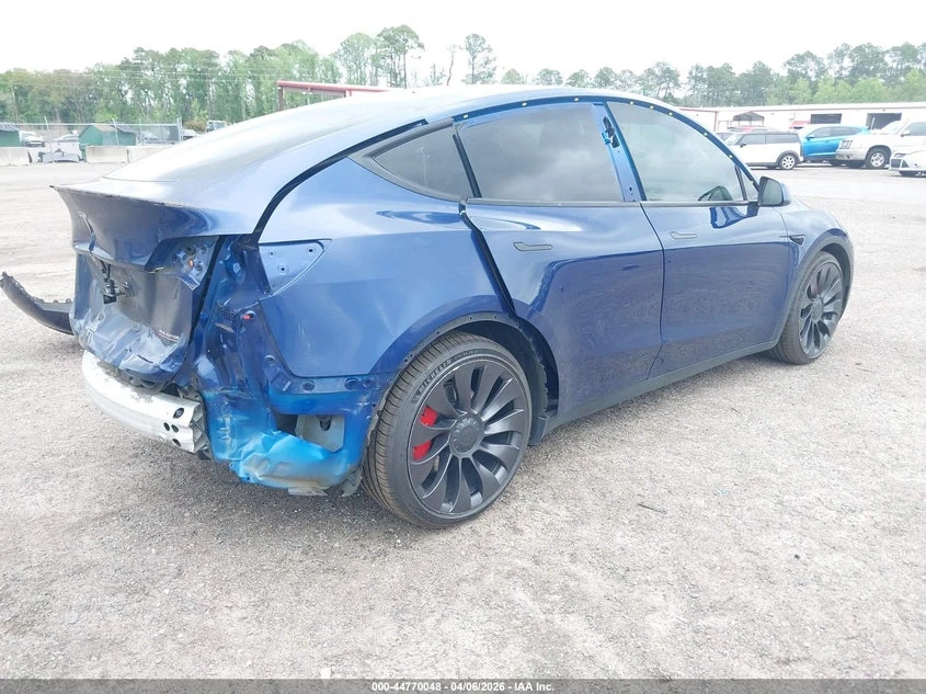 Tesla Model Y Performance Dual Motor All-Wheel Drive, снимка 4 - Автомобили и джипове - 54307639