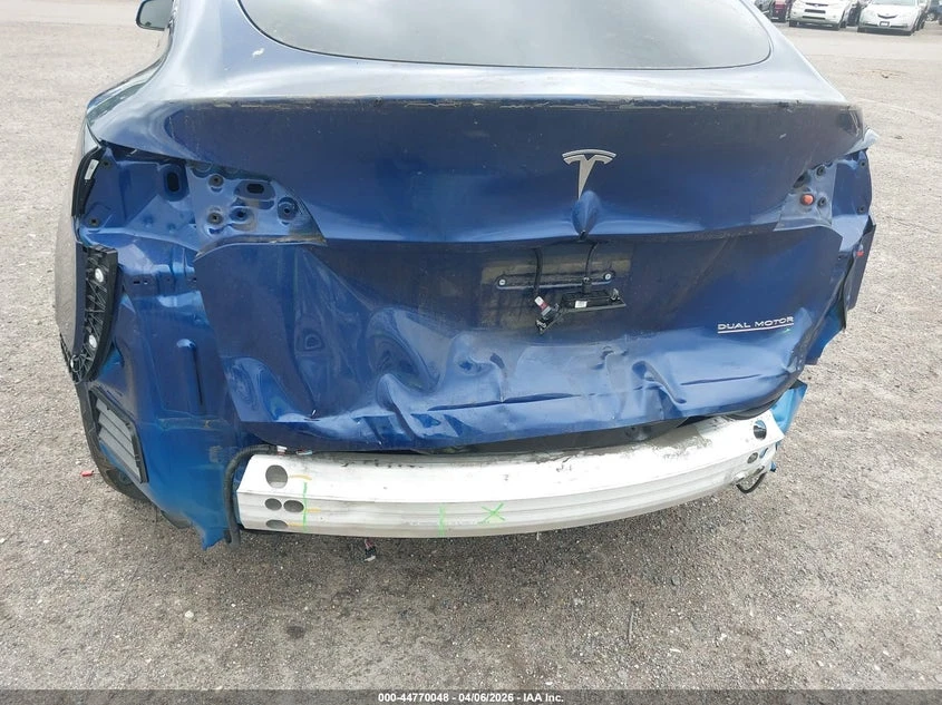 Tesla Model Y Performance Dual Motor All-Wheel Drive, снимка 6 - Автомобили и джипове - 54307639