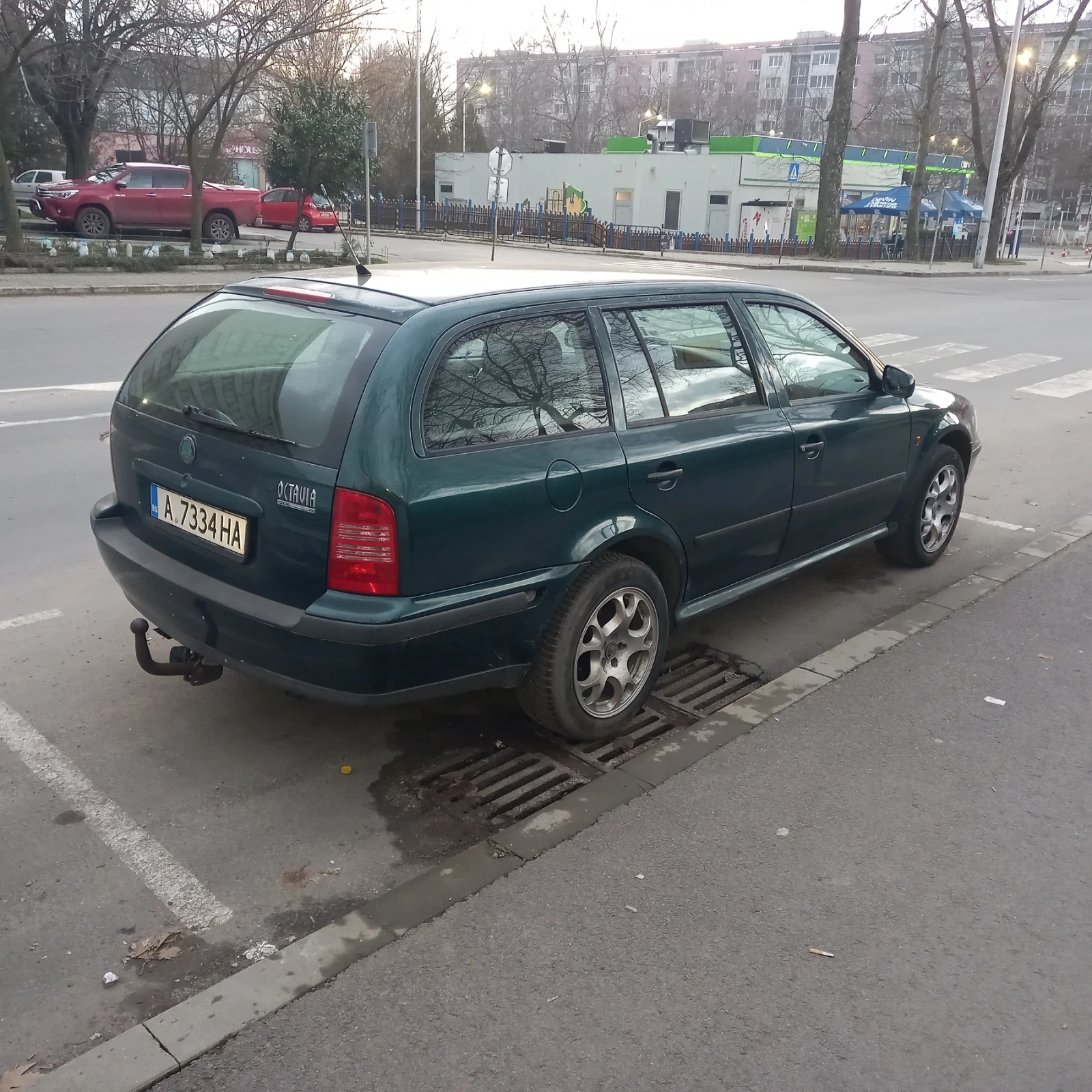 Skoda Octavia 1.6 SRI, снимка 4 - Автомобили и джипове - 54551619