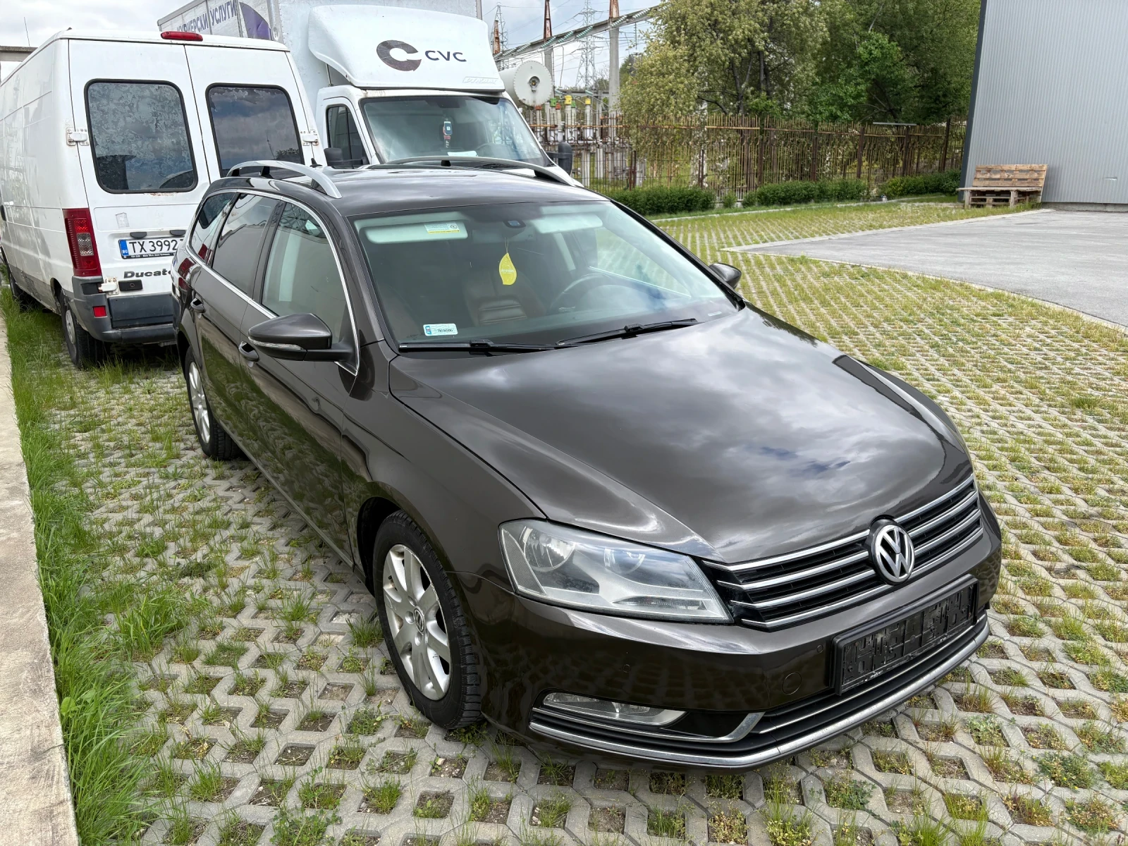 VW Passat, снимка 2 - Автомобили и джипове - 54611272