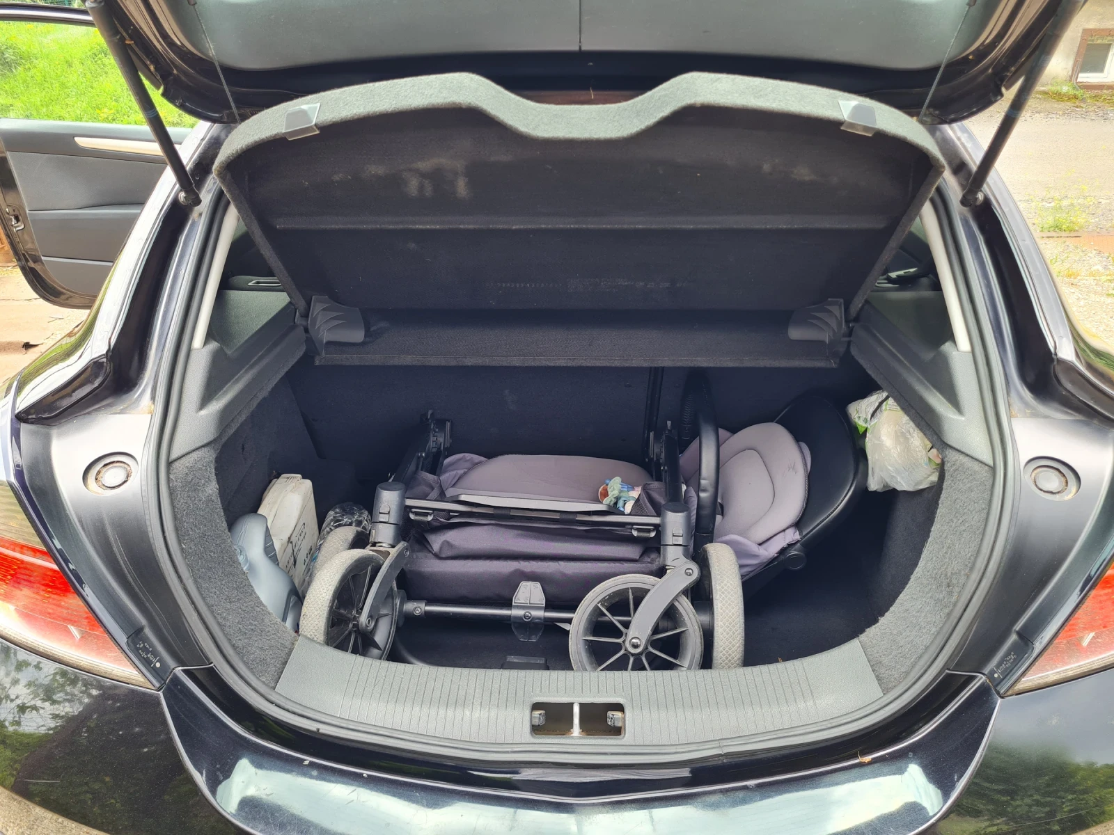 Opel Astra 1.3CDTI, снимка 10 - Автомобили и джипове - 54779544