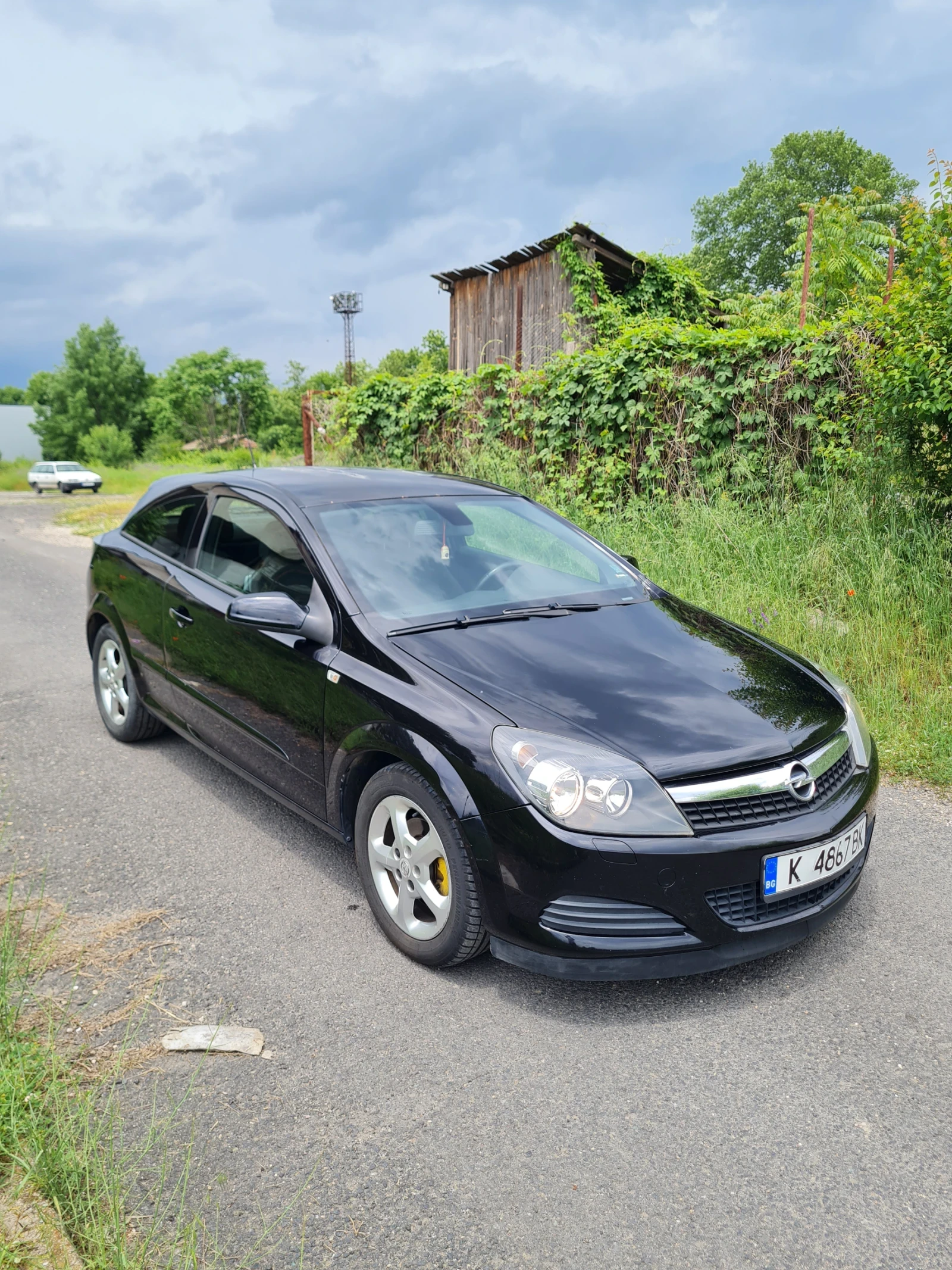 Opel Astra 1.3CDTI, снимка 2 - Автомобили и джипове - 54779544