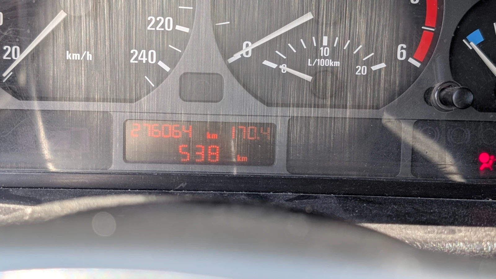 BMW 330, снимка 15 - Автомобили и джипове - 55210715