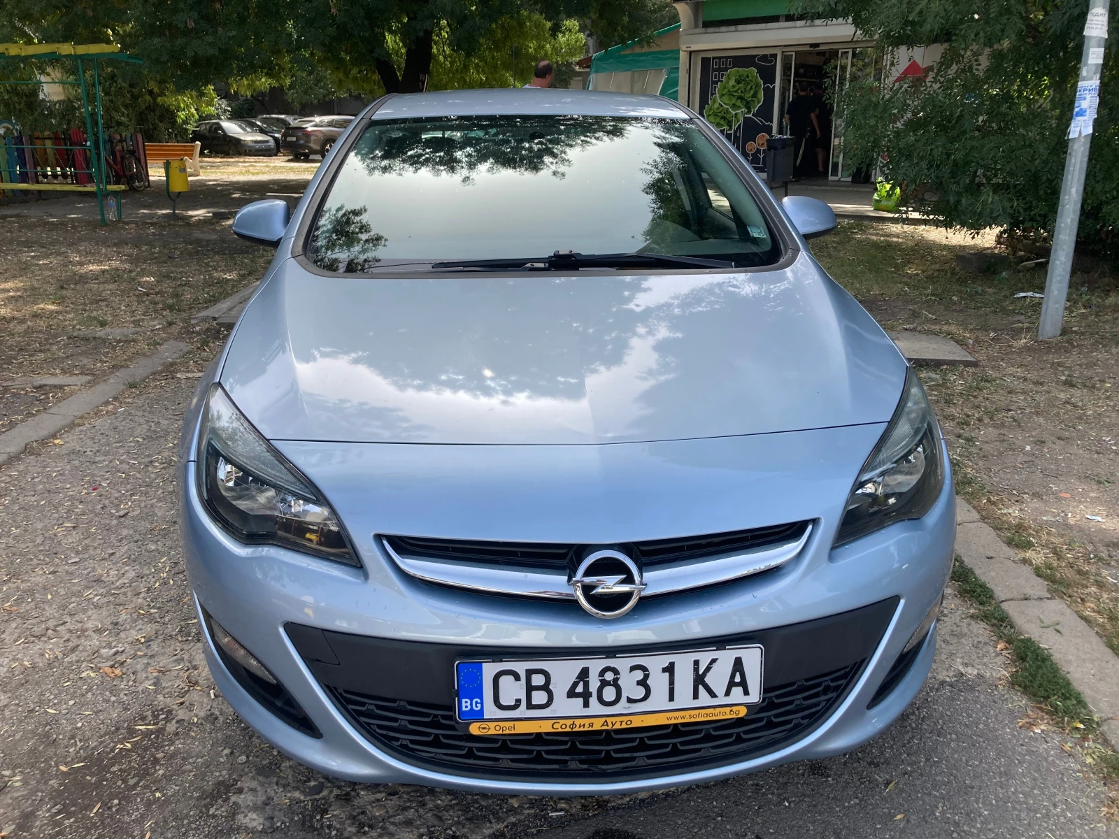 Opel Astra "J" без забележки, снимка 4 - Автомобили и джипове - 55861316