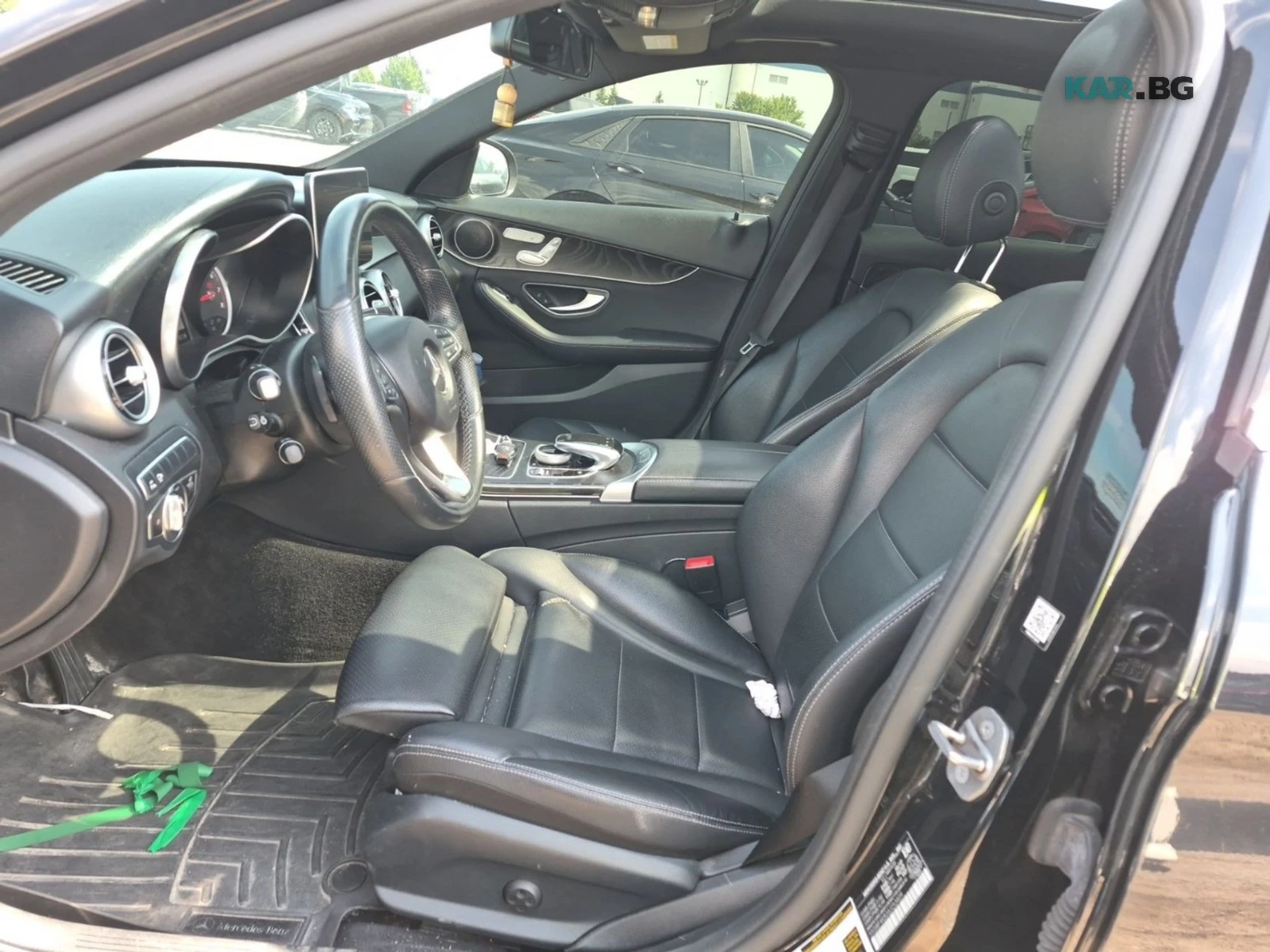 Mercedes-Benz C 300 * АвтоКредит * (ЦЕНА ДО БГ), снимка 7 - Автомобили и джипове - 55944319
