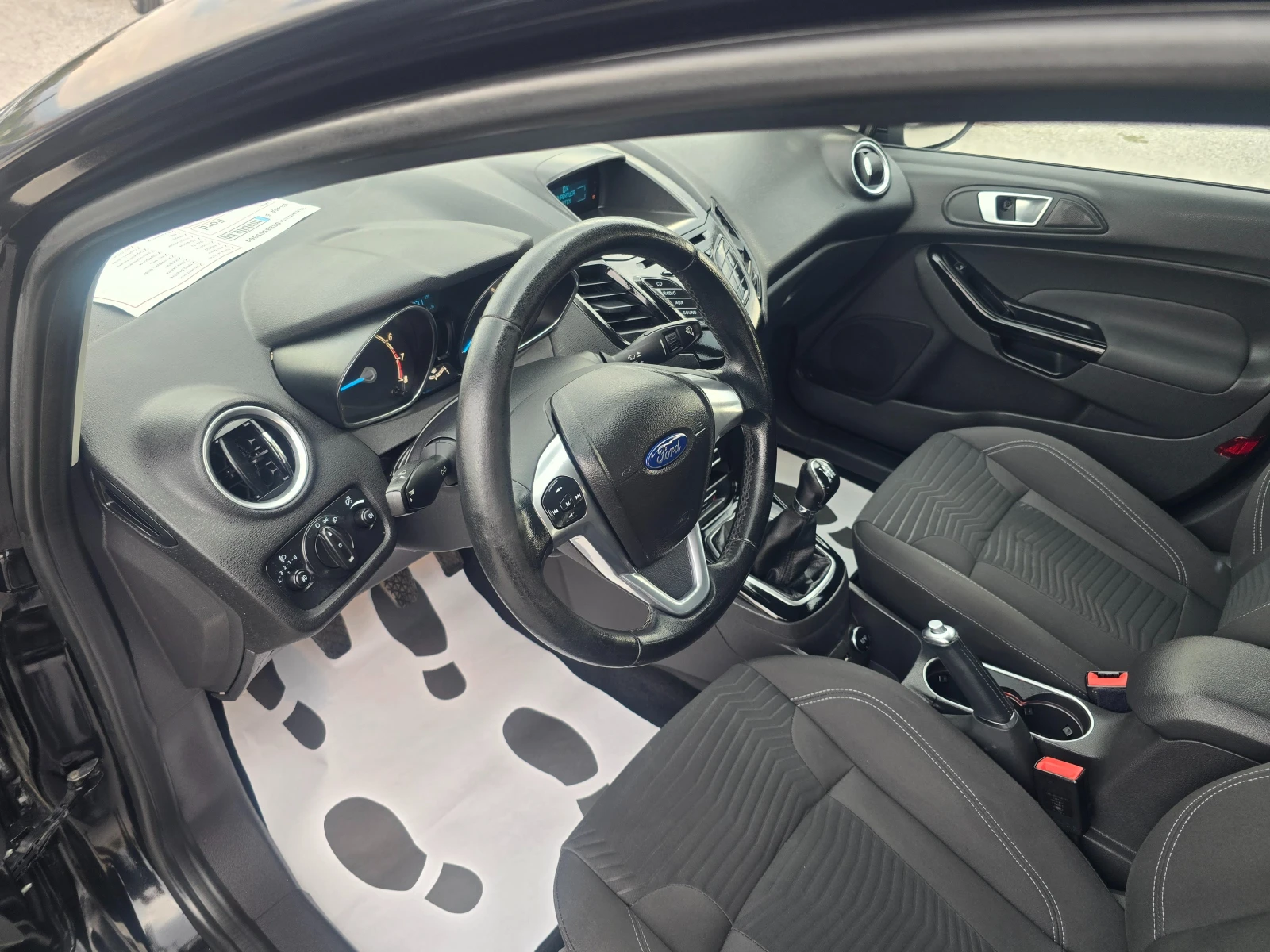 Ford Fiesta 1.0i-125-TITANIUM, снимка 9 - Автомобили и джипове - 56165280