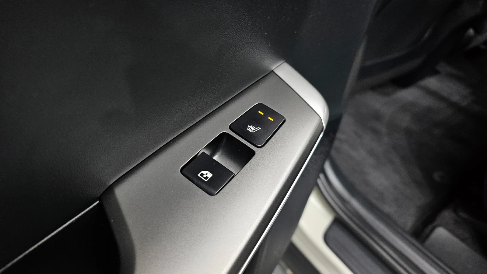 Kia EV6 Long Range AIR * DIS * ОБДУХ * TOP, снимка 13 - Автомобили и джипове - 56165883
