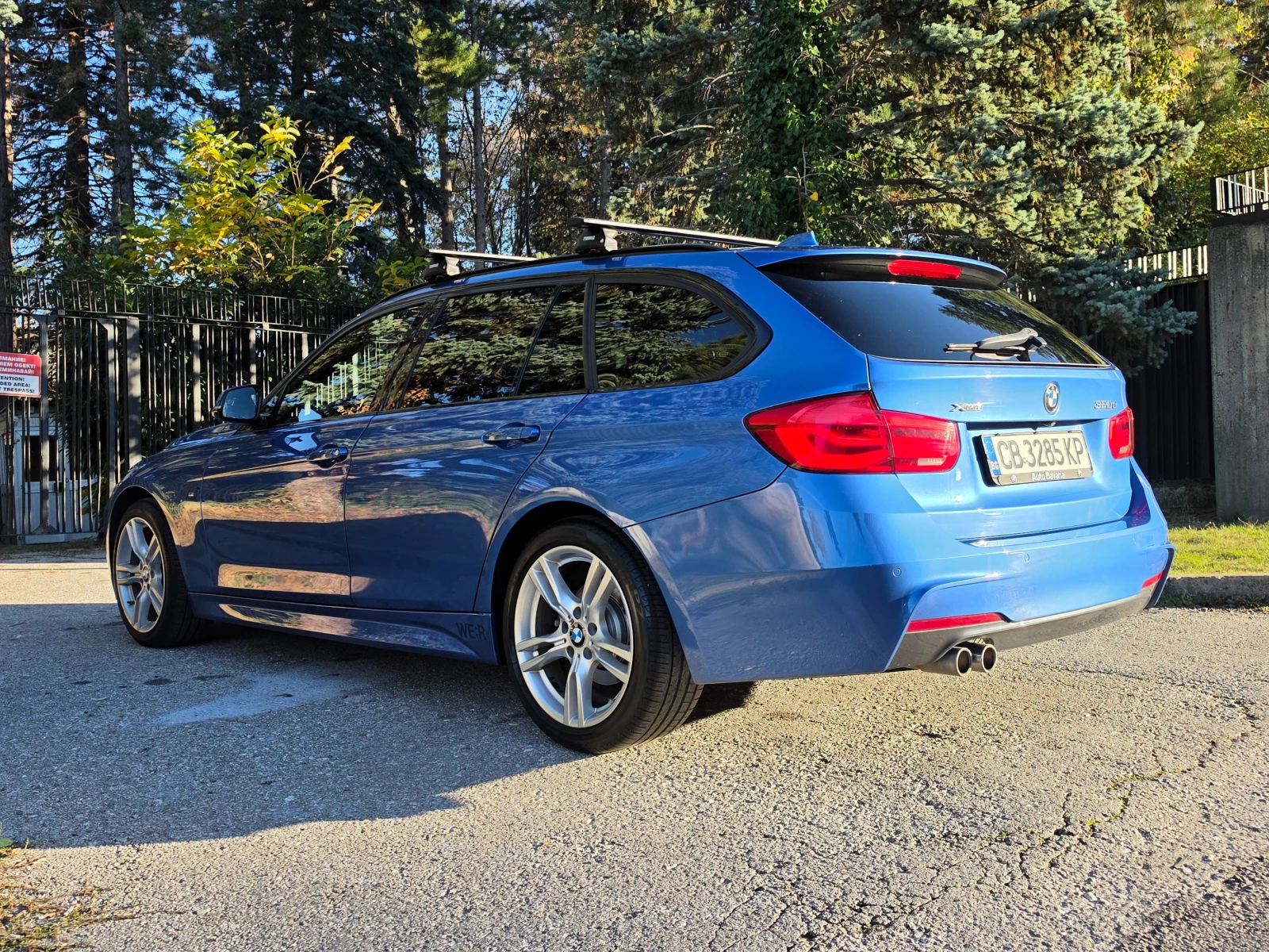 BMW 320 xDrive Touring M Sport, снимка 4 - Автомобили и джипове - 56649527