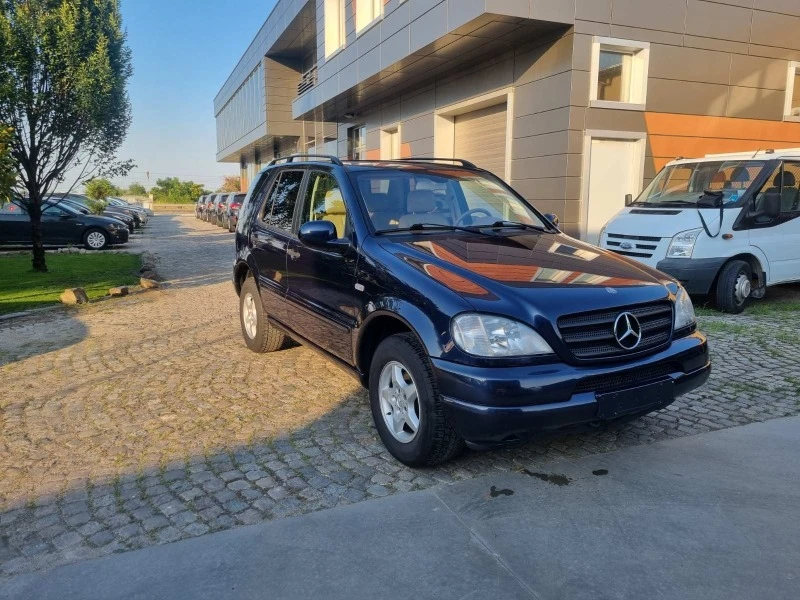 Mercedes-Benz ML 320 320 i, снимка 3 - Автомобили и джипове - 46574266