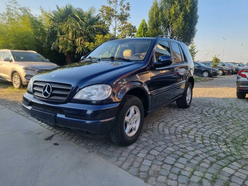 Mercedes-Benz ML 320 320 i, снимка 1 - Автомобили и джипове - 46574266