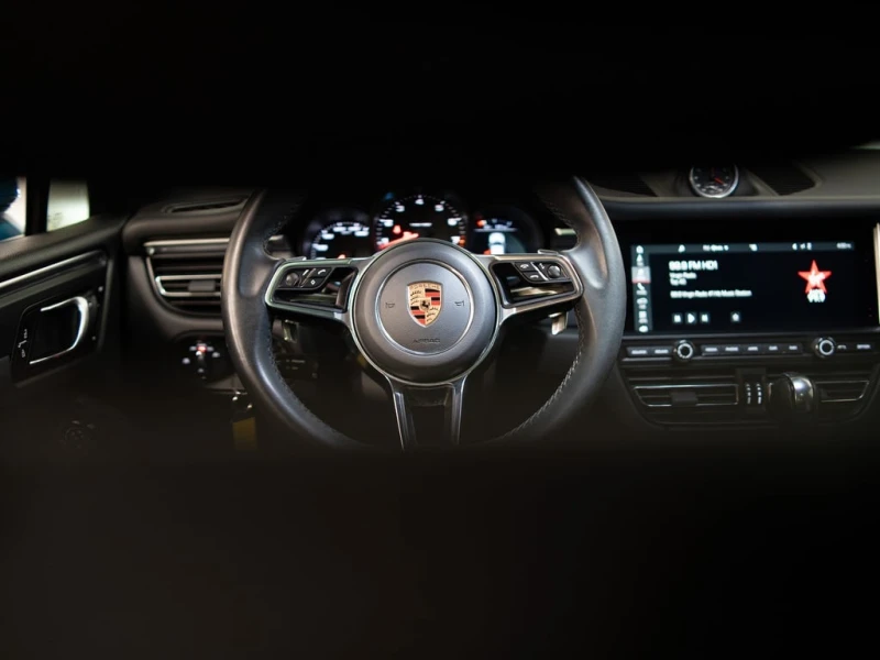 Porsche Macan * PREMIUM PLUS PKG | BOSE | PANO | 21 IN RS WHEELS, снимка 11 - Автомобили и джипове - 53044609