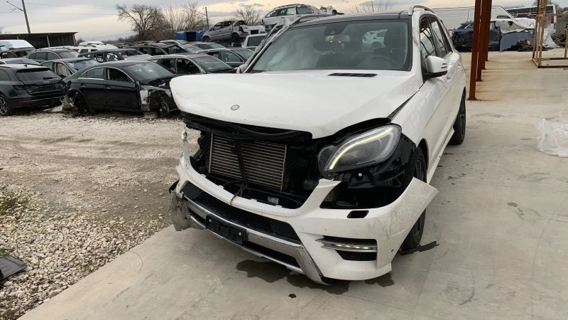 Mercedes-Benz ML 350 Mercedes-Benz ML 350 4Matic* AMG Line* Panorama - 10 лв. - 65184130 1