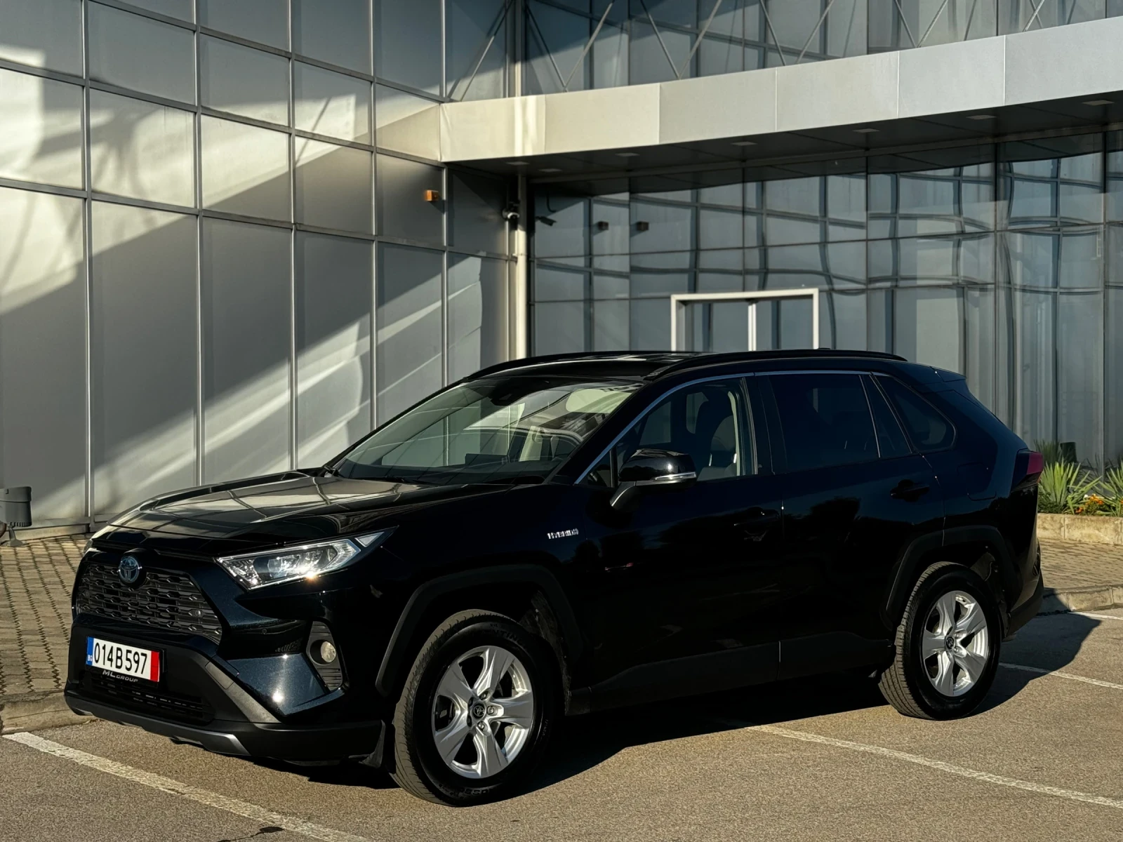 Toyota Rav4 24 месеца ГАРАНЦИЯ  2.5 Хибрид  - [1] 