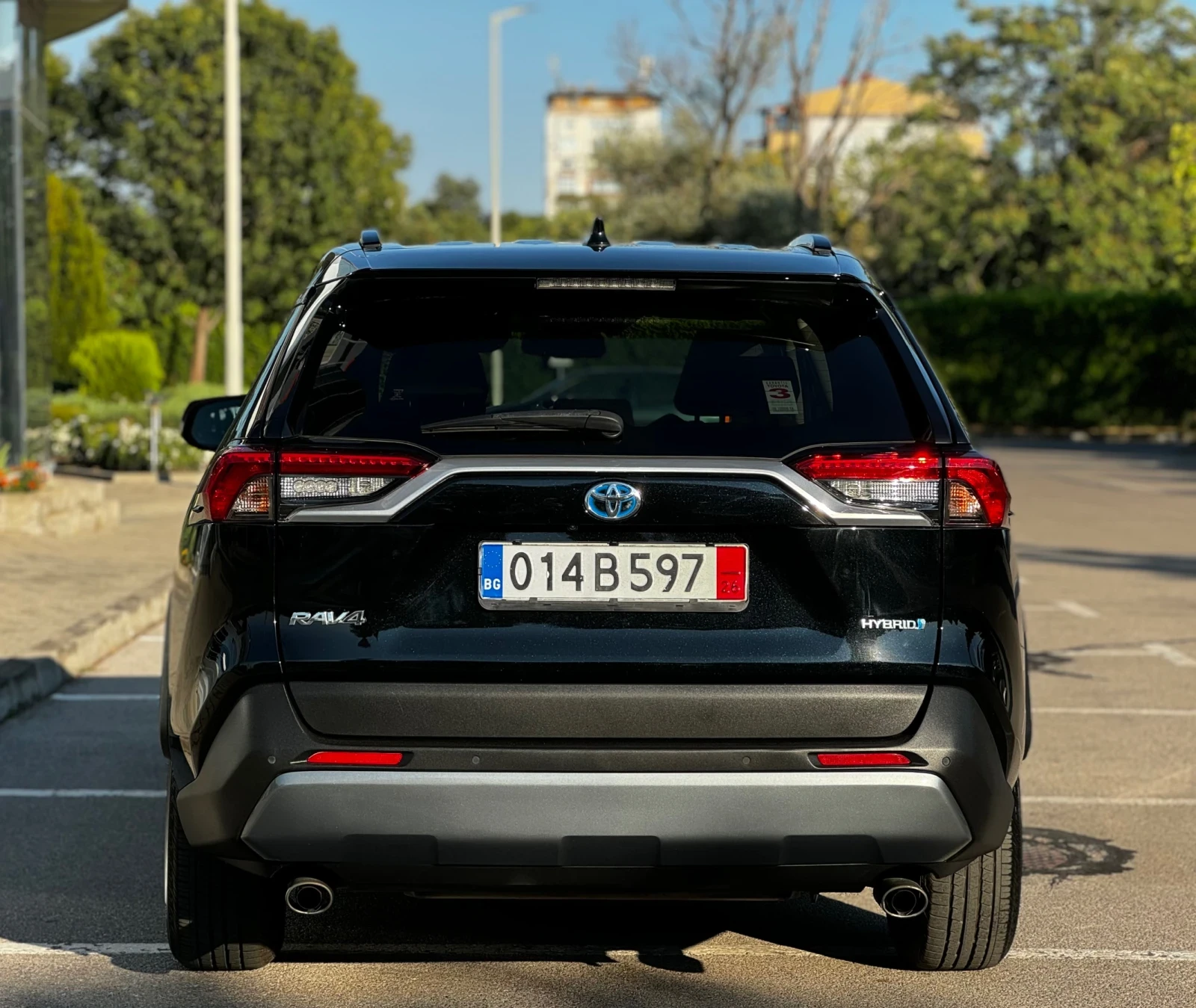 Toyota Rav4 2.5 Хибрид - изображение 5