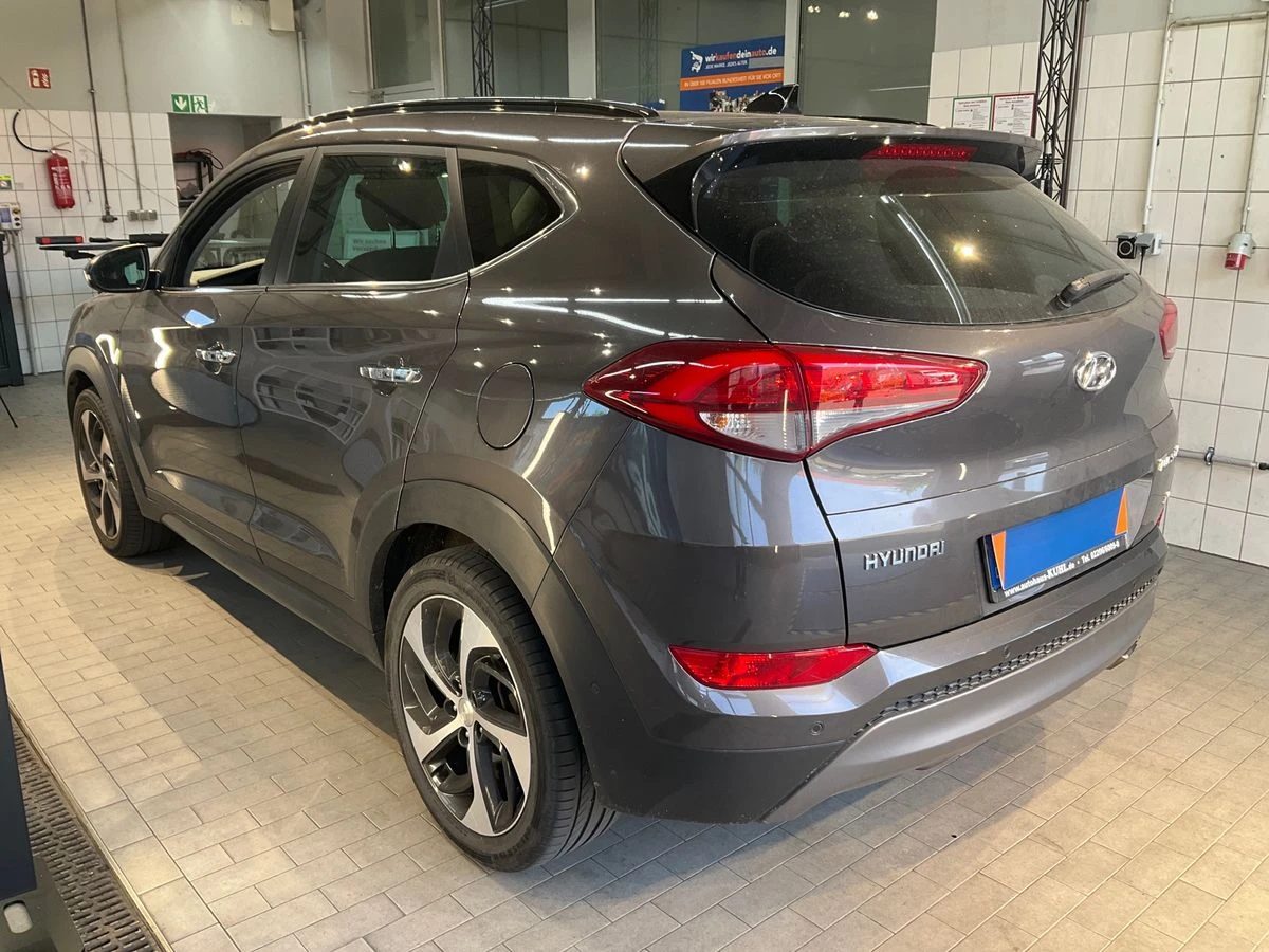 Hyundai Tucson 2.0* CRDi* Premium* 4WD - изображение 4
