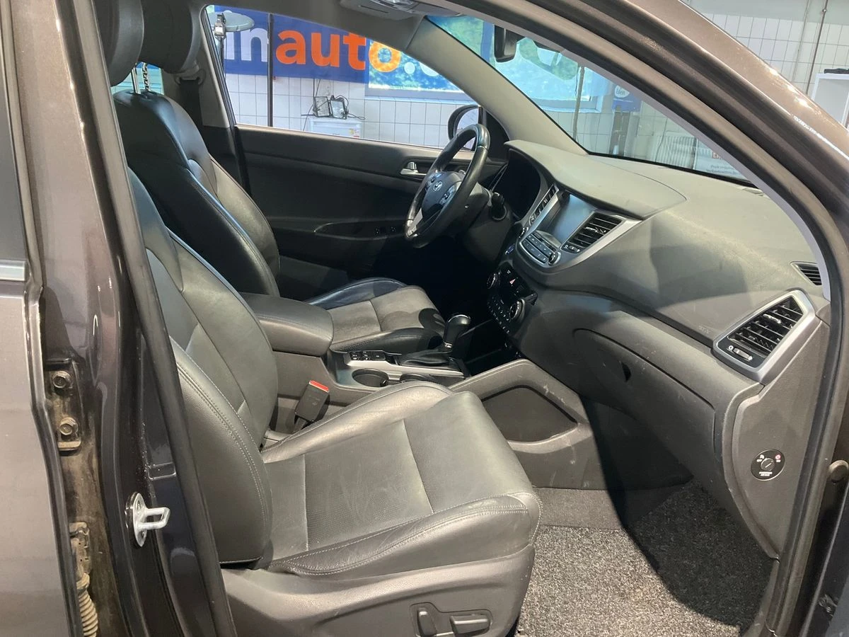 Hyundai Tucson 2.0* CRDi* Premium* 4WD - изображение 9