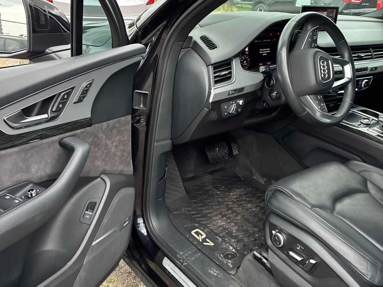 Audi Q7 * Technik * ДИСТРОНИК * ОБДУХВАНЕ * ПАНО * KEYLESS, снимка 5 - Автомобили и джипове - 54976484