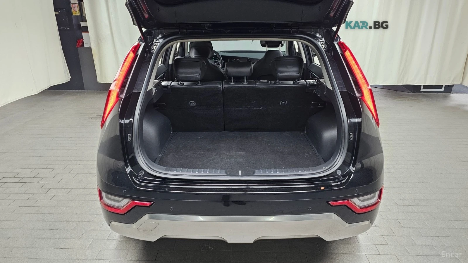 Kia Niro * PRESTIGE* КОЖА* ПОДГРЕВ* ОБДУХВАНЕ* КАМЕРА* NAVI, снимка 15 - Автомобили и джипове - 55029144