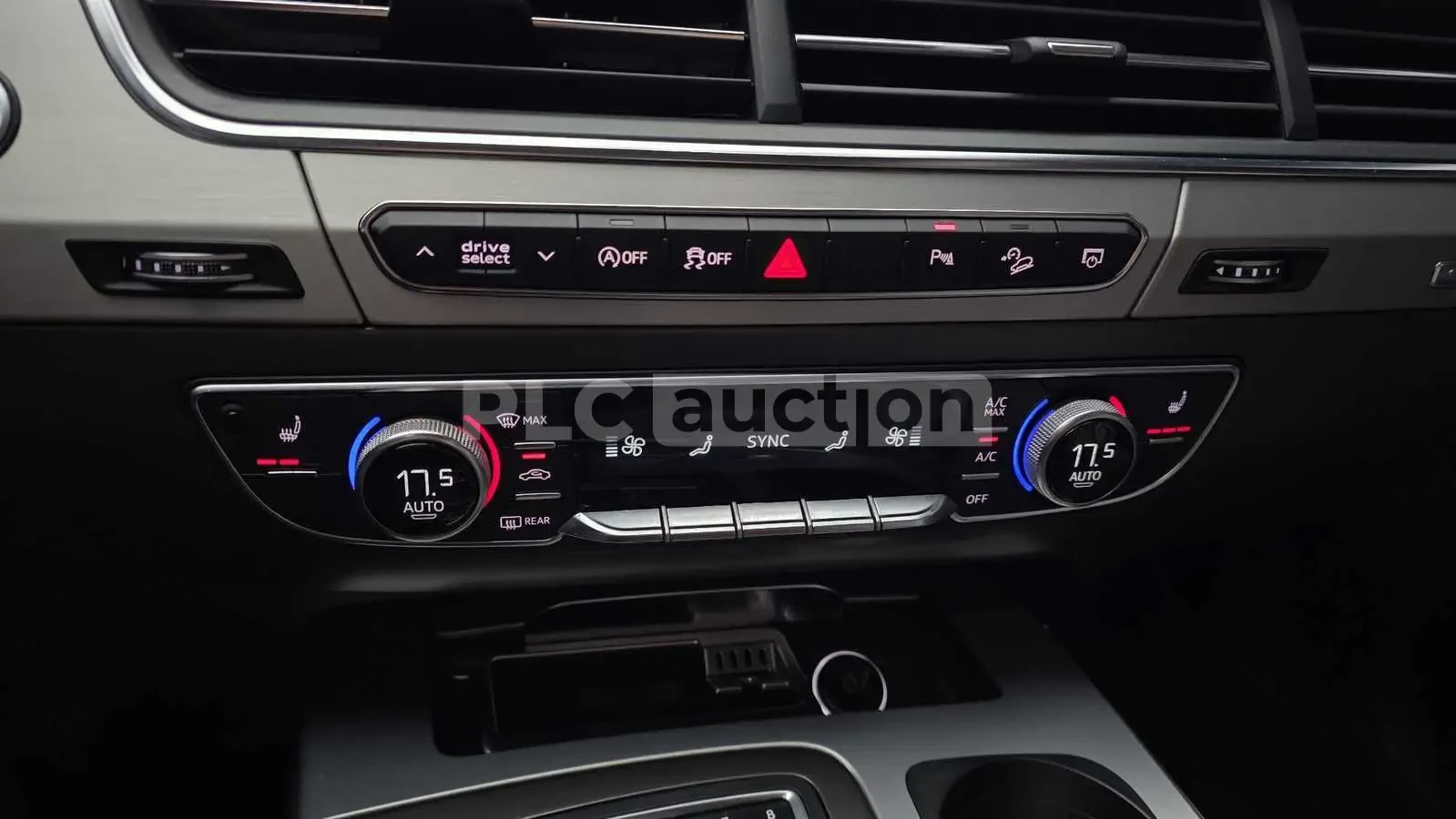 Audi Q7 45TFSI PRESTIGE/PANO/360CAM/S-LINE, снимка 16 - Автомобили и джипове - 55237060