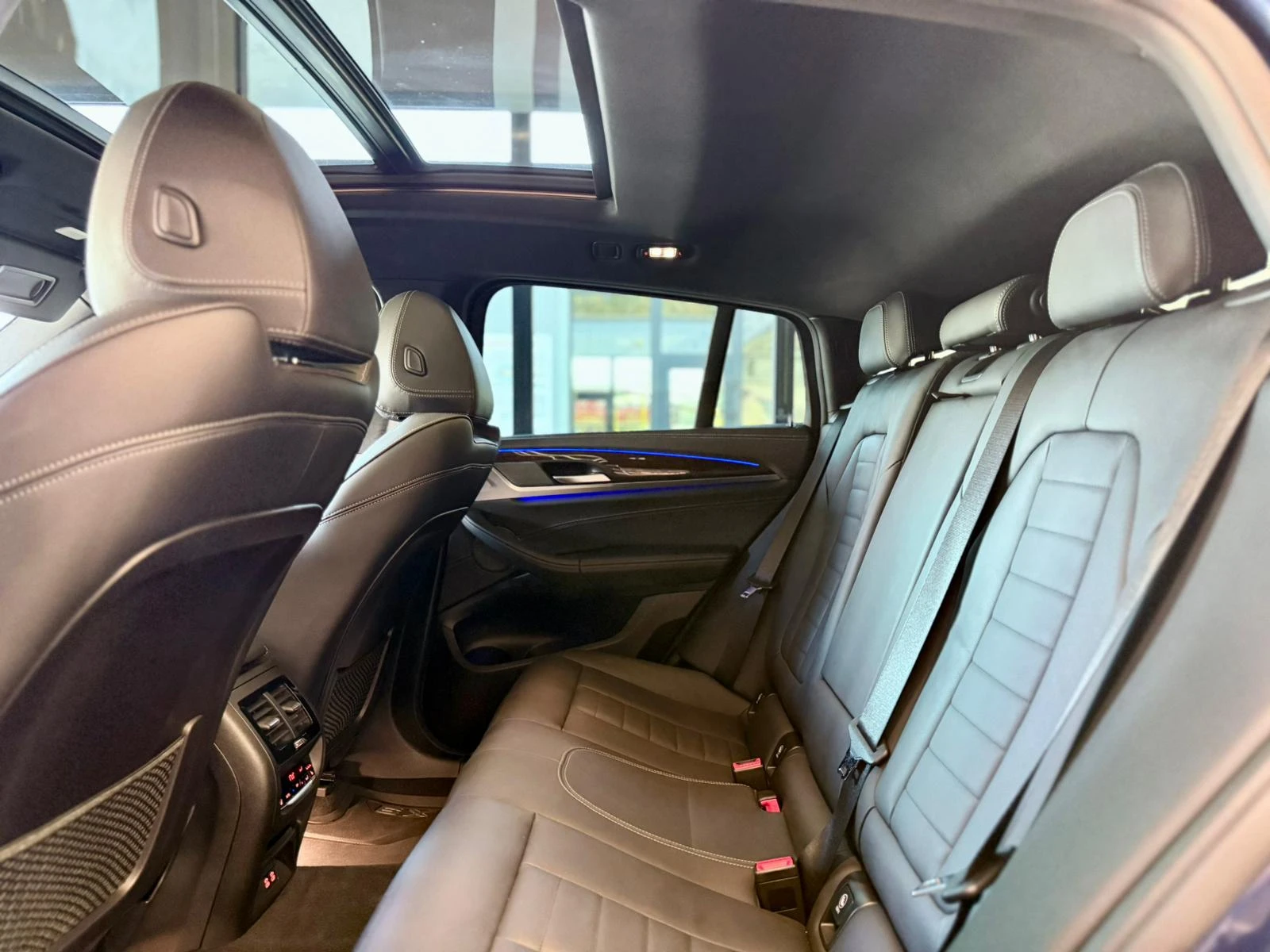 BMW X4 M40I* Xdrive* Pano* Laser* ЛИЗИНГ , снимка 14 - Автомобили и джипове - 56163745