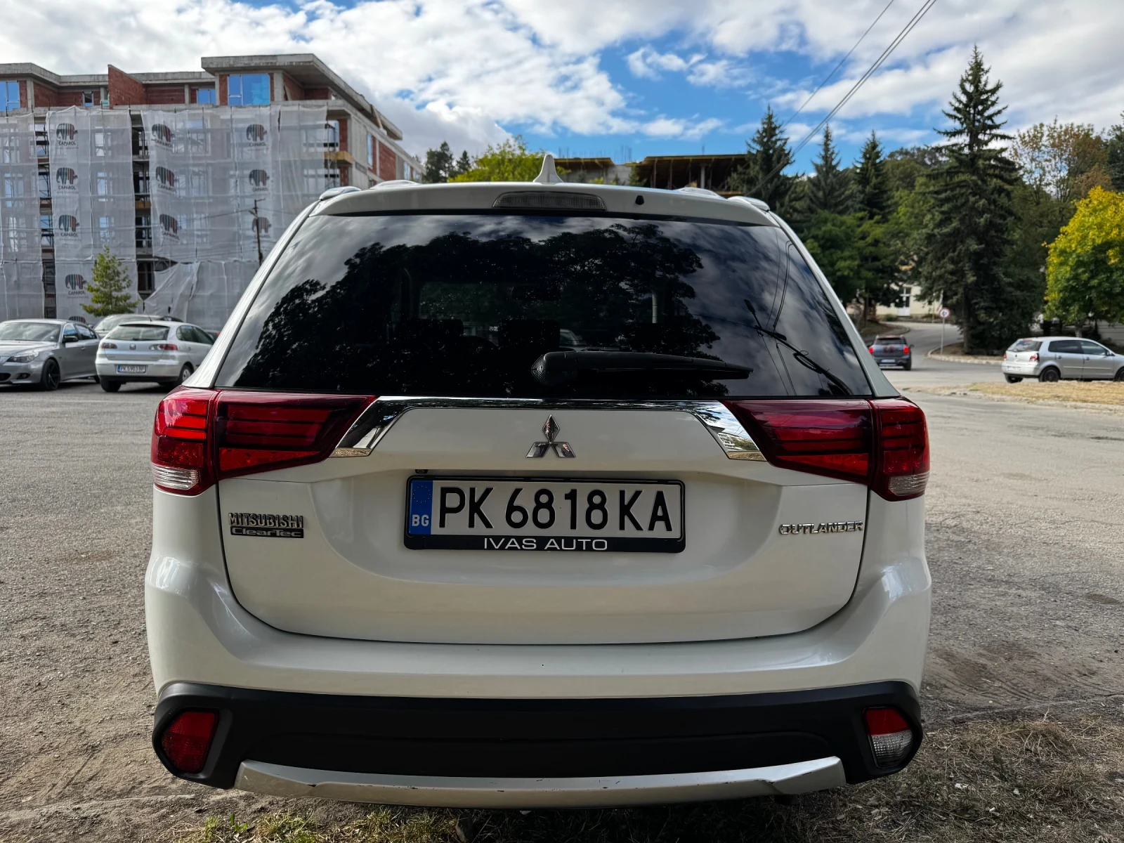 Mitsubishi Outlander, снимка 2 - Автомобили и джипове - 56565773