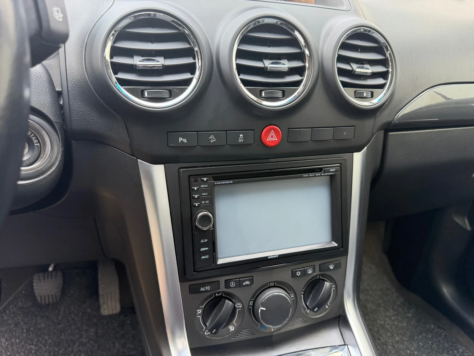 Opel Antara 2.2d, снимка 9 - Автомобили и джипове - 56589066