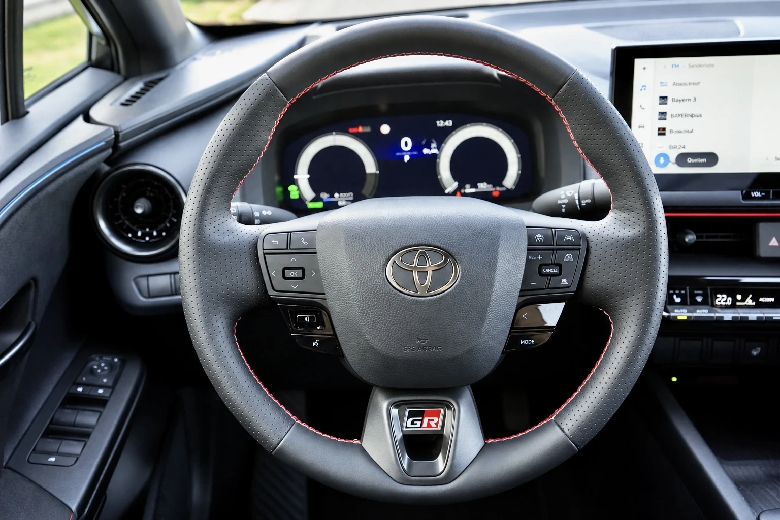 Toyota C-HR GR* PLUG-IN* DISTR* KEYLESS* CAMERA* HUD* CARPLAY | Mobile.bg � ����������� 11