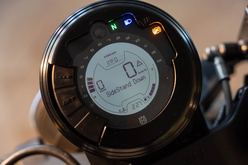 Husqvarna Vitpilen, снимка 5 - Мотоциклети и мототехника - 51505717