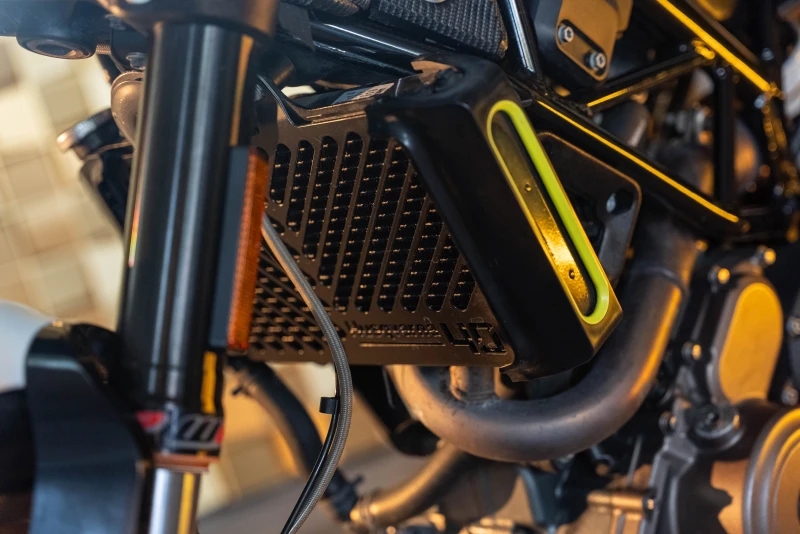 Husqvarna Vitpilen, снимка 14 - Мотоциклети и мототехника - 51505717