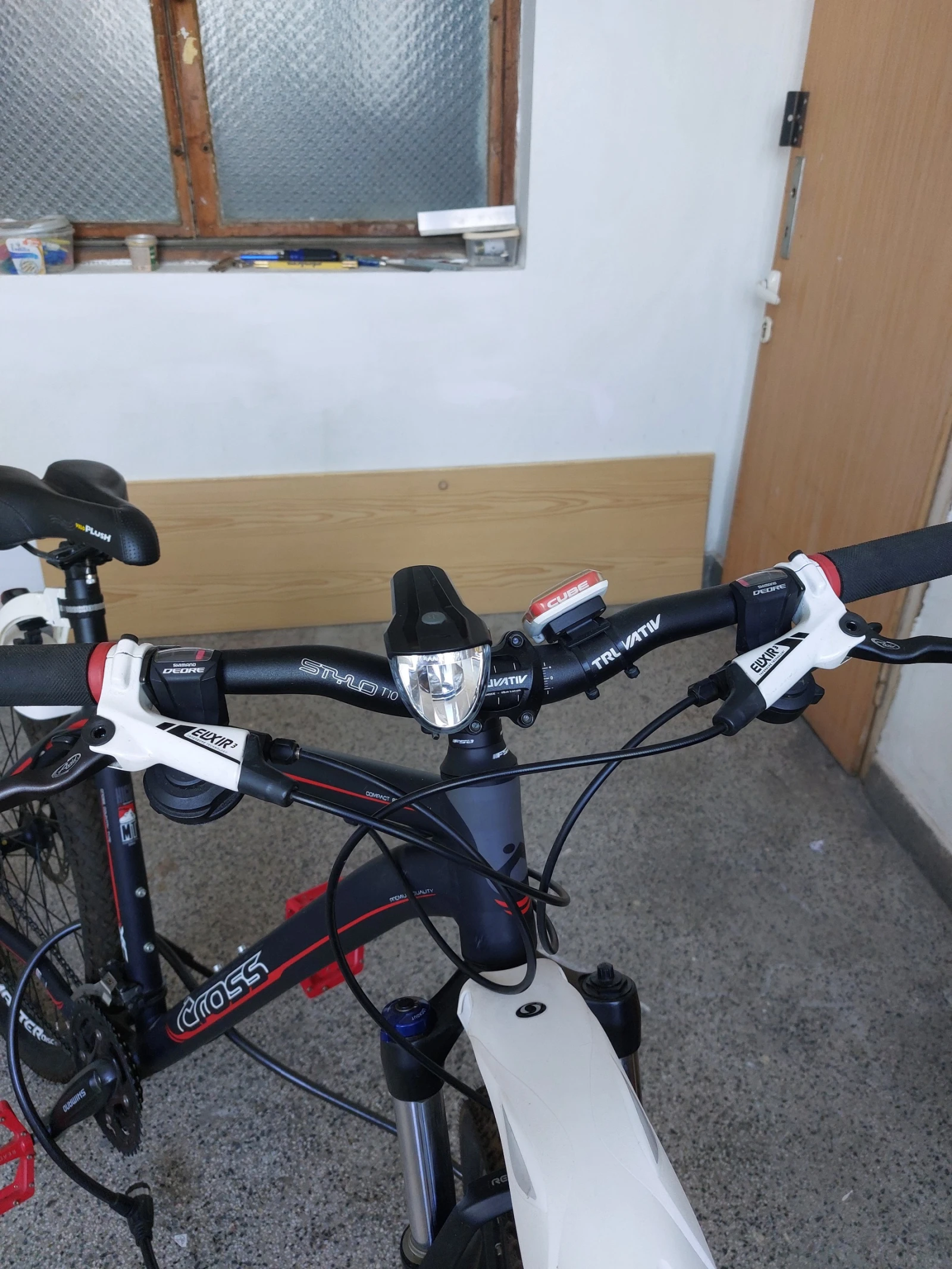  CROSS | Mobile.bg   10