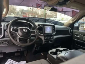 Dodge RAM 3500 * Big Horn 4x4 Crew Cab 6'4 Box * 6.7 * ДИЗЕЛ, снимка 12