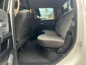 Dodge RAM 3500 * Big Horn 4x4 Crew Cab 6'4 Box * 6.7 * ДИЗЕЛ, снимка 11