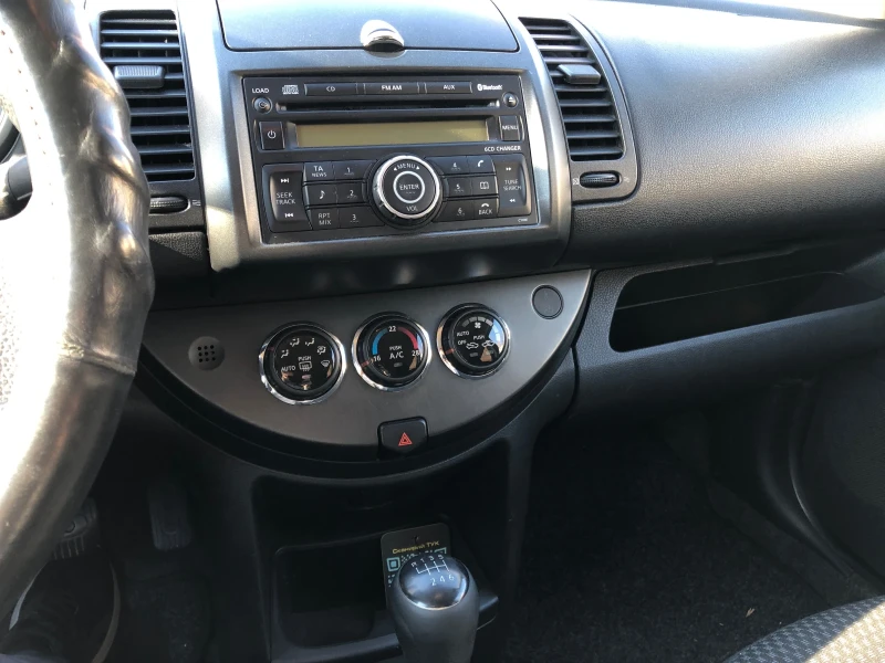 Nissan Note 1.5d / 6ско/ ТОР, снимка 15 - Автомобили и джипове - 48078334