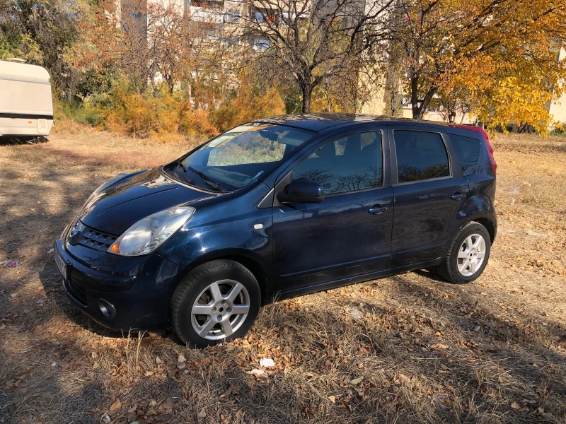 Nissan Note 1.5d / 6ско/ ТОР, снимка 2 - Автомобили и джипове - 48078334