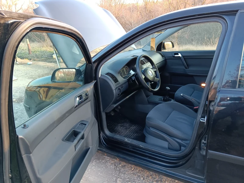 VW Polo, снимка 2 - Автомобили и джипове - 48911199