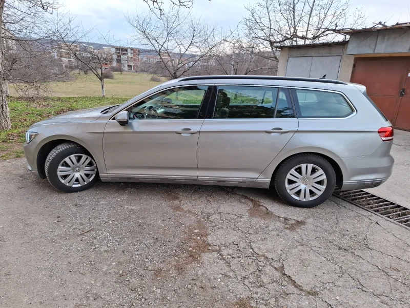 VW Passat, снимка 5 - Автомобили и джипове - 49351318